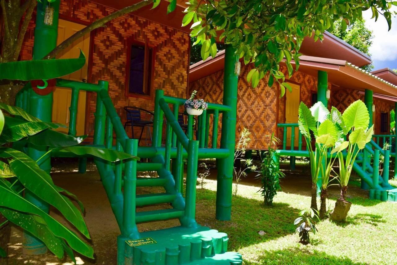 The Royal Bamboo Lodges - Sha Certified Khao Sok National Park Exterior photo